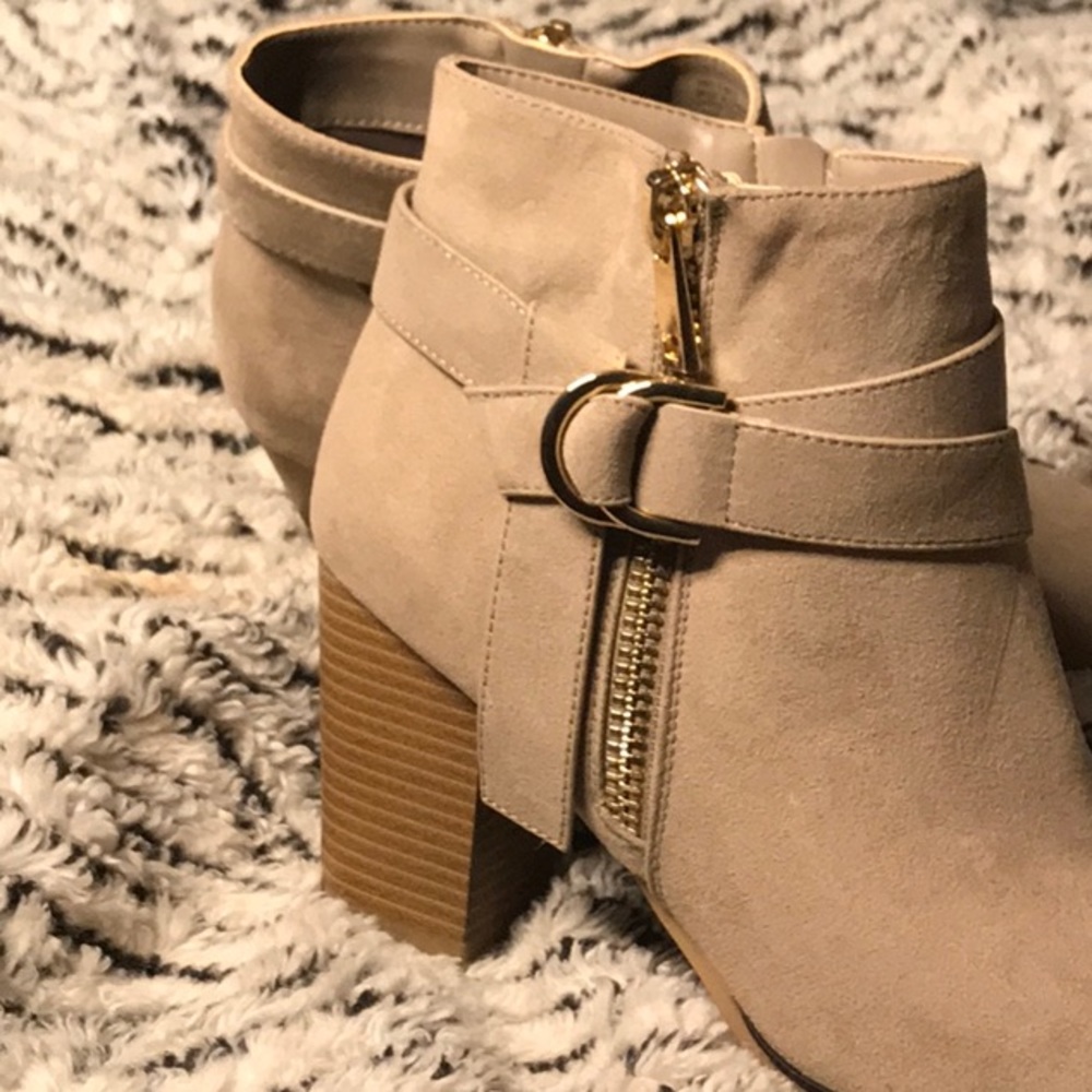 Brown suede Boots😻😻😻